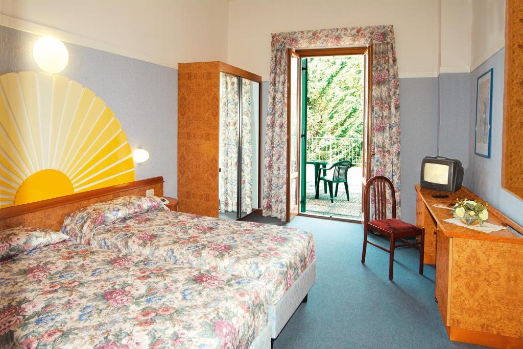 Park Hotel Jolanda San Zeno di Montagna Bagian luar foto